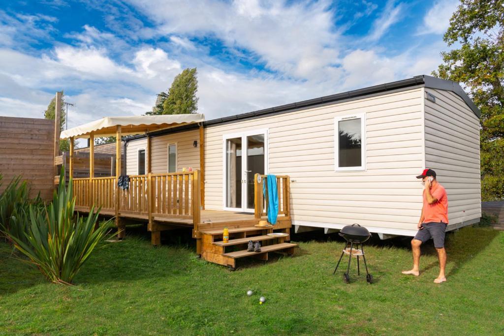 Saint-Lo-d'Ourville Camping Les Carolins מראה חיצוני תמונה