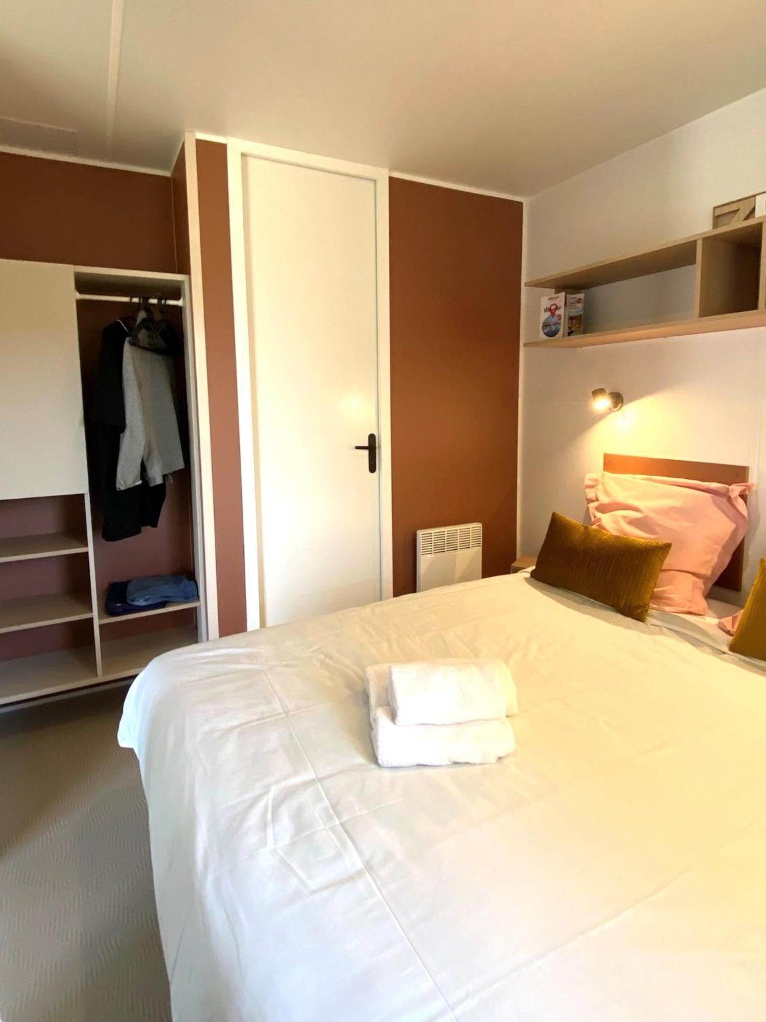 Saint-Lo-d'Ourville Camping Les Carolins מראה חיצוני תמונה